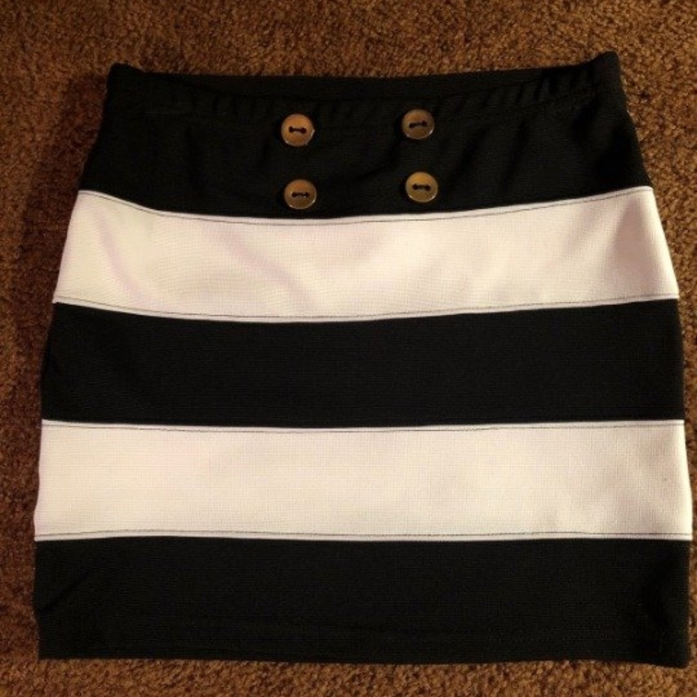 BOGO Charlotte Russe Skirt Sz S